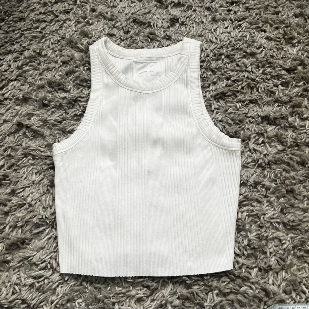 Aerie White Ribbed Sleeveless Top size medium